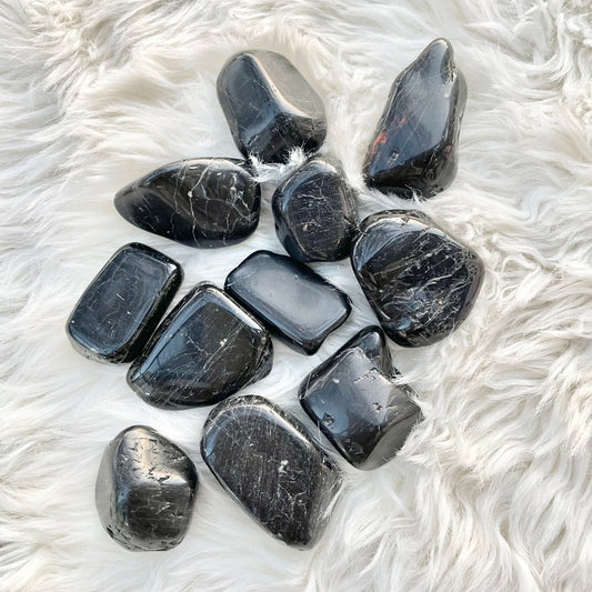 BLACK TOURMALINE (tumbled)